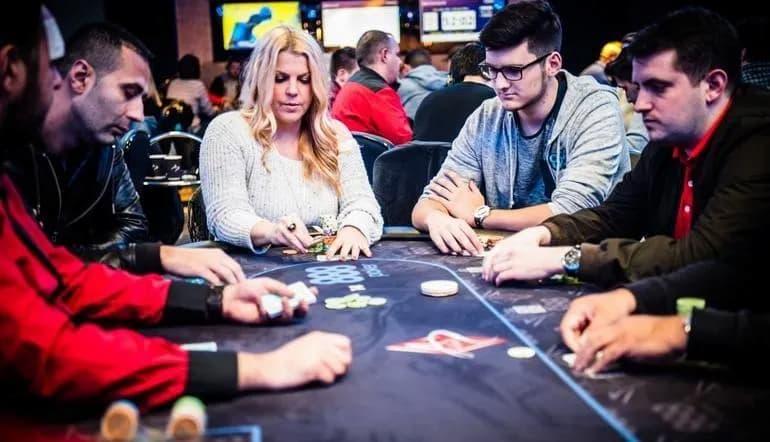 Livepoker