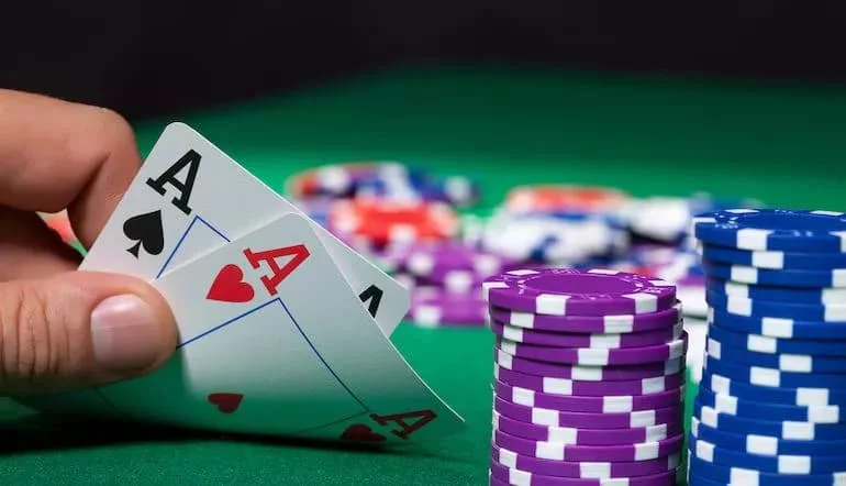 Pokercheat sheet Sverige - Nybörjarguide 2025